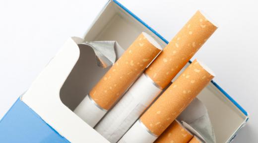 Menthol can be used in the manufacture of cigarettes, which are most often denoted with a blue or green package.