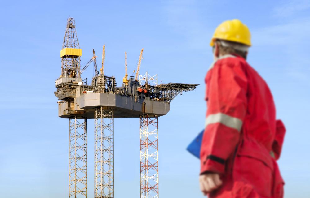 what-is-petroleum-engineering-with-pictures