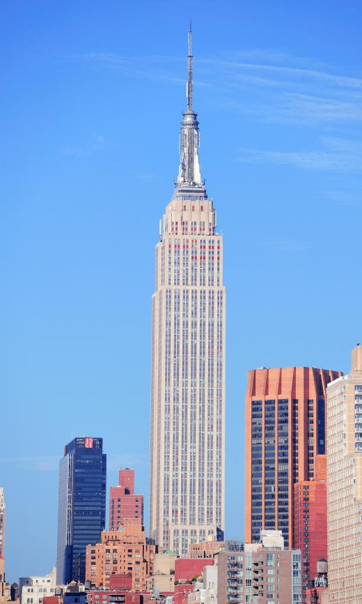 The Empire State Building weighs approximately 336,000 Mg.